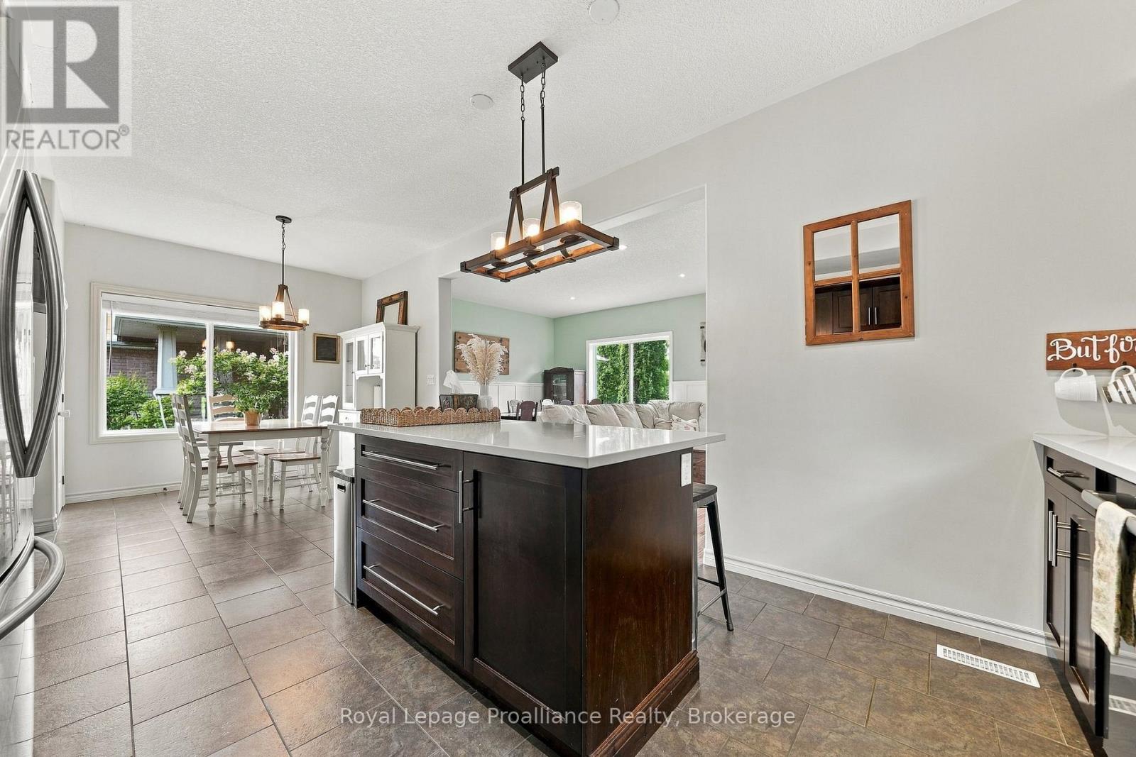 273 AVONDALE ROAD - 15