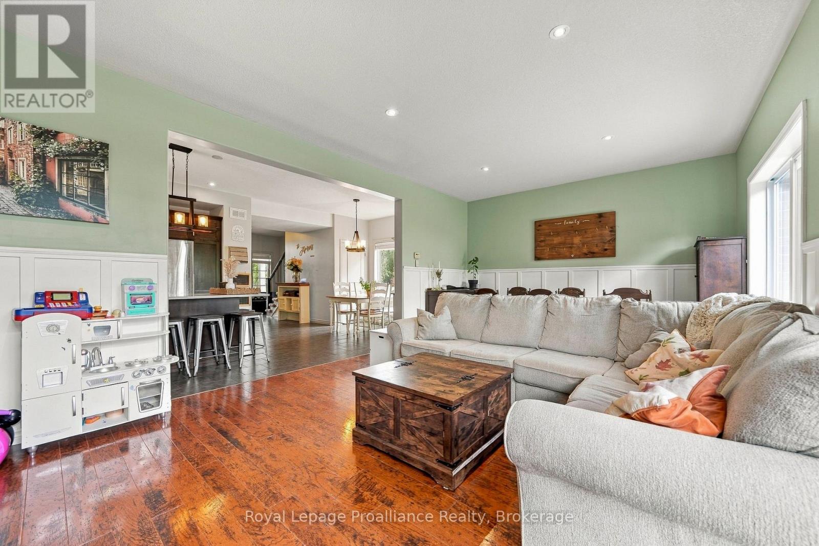 273 AVONDALE ROAD - Image 20