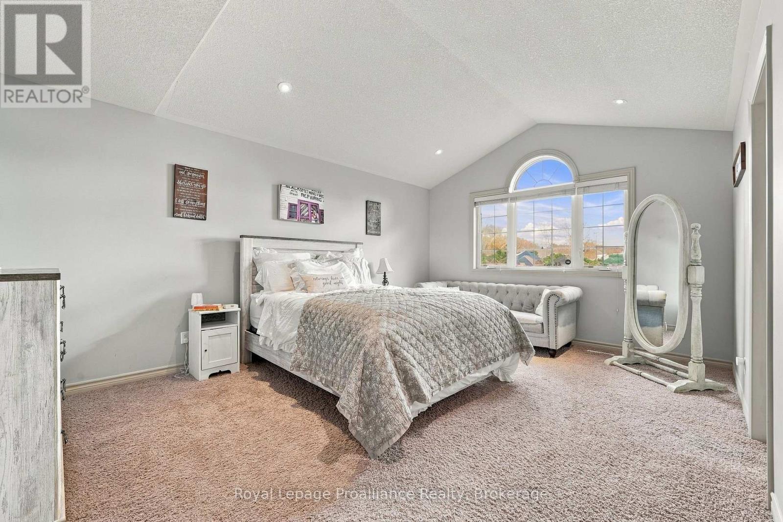 273 AVONDALE ROAD - Image 22