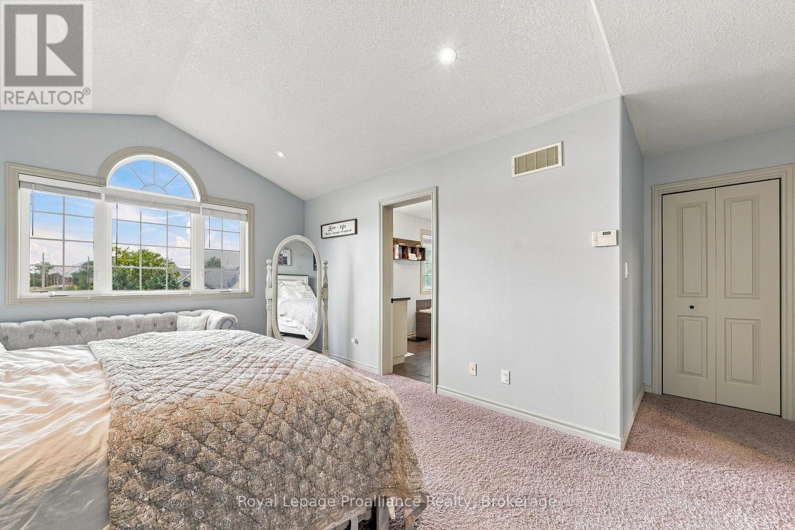 273 AVONDALE ROAD - 23