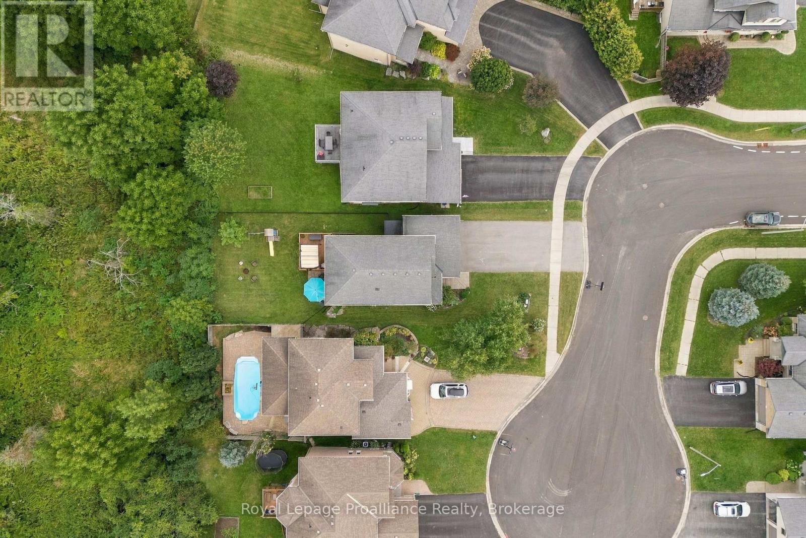 273 AVONDALE ROAD - 3