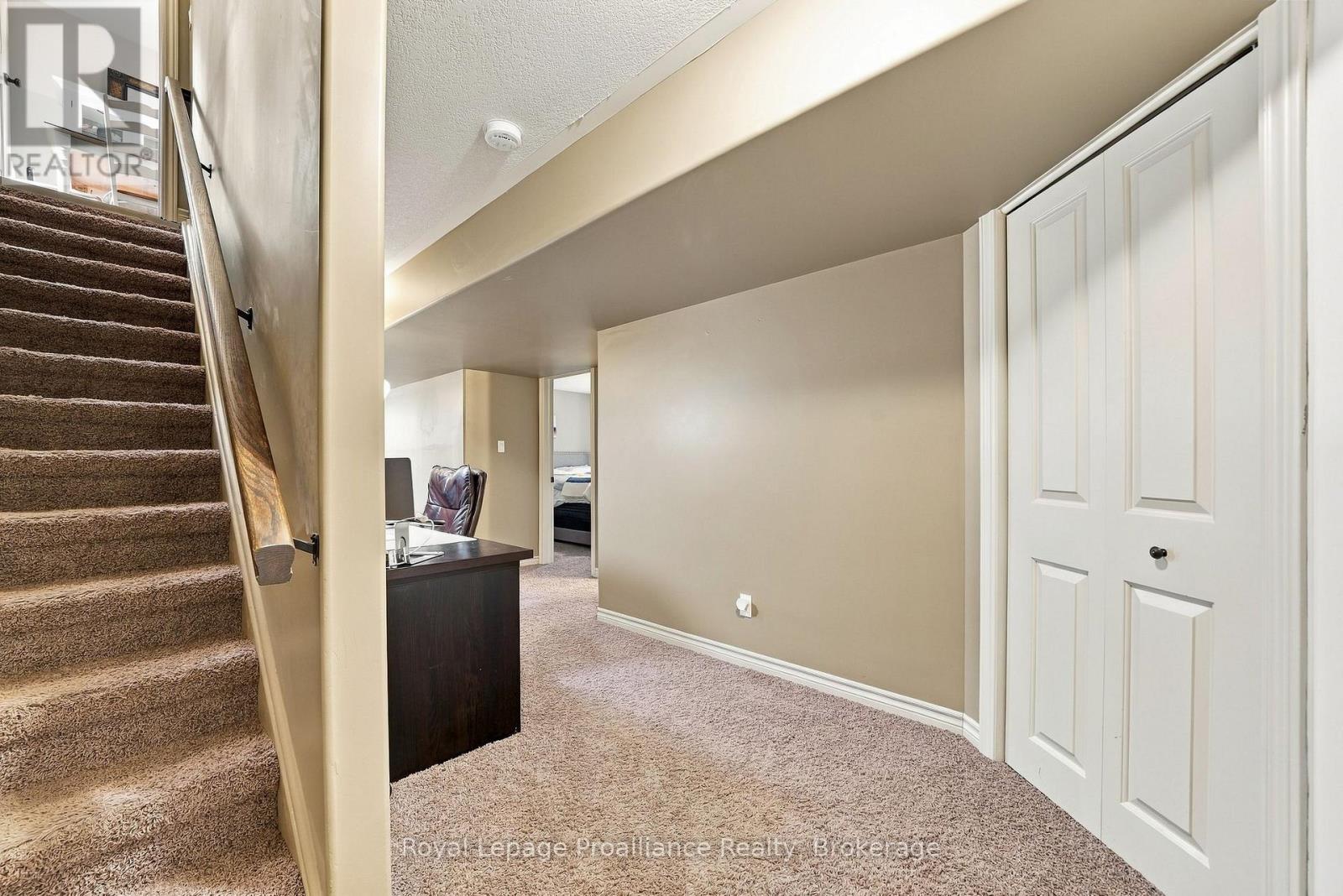 273 AVONDALE ROAD - 31