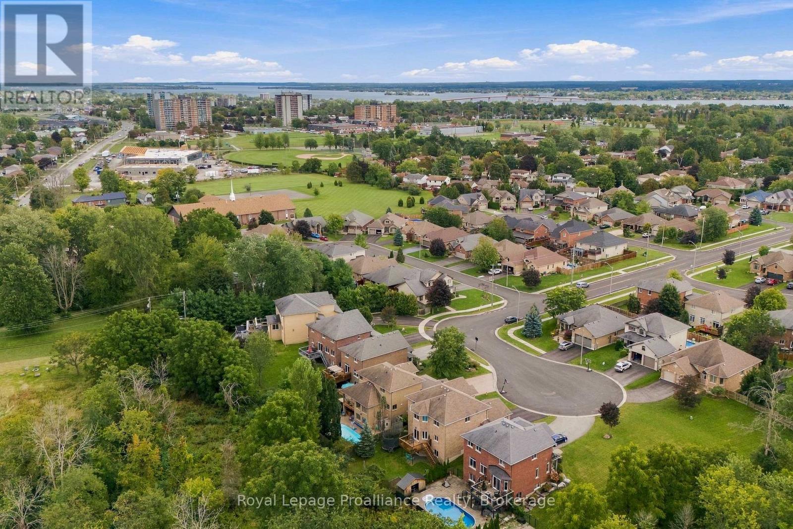 273 AVONDALE ROAD - Image 46