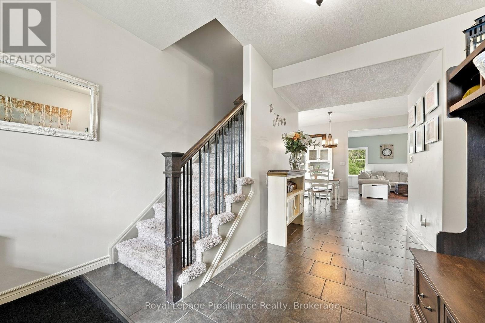 273 AVONDALE ROAD - 8