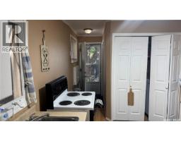 225 Toronto Street, Regina, SK S4R1M1 Photo 11