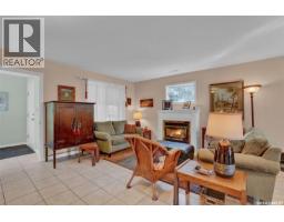 4pc Bathroom - 2124 Princess Street, Regina, SK S4V3Z6 Photo 11