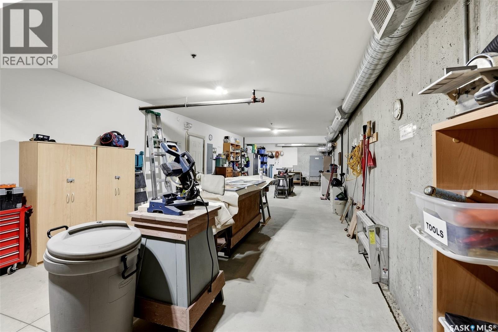 #411 2885 Arens ROAD E - 40