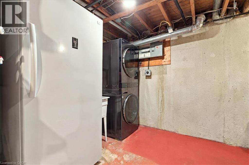 18 FOREST GLEN Court - Image 29
