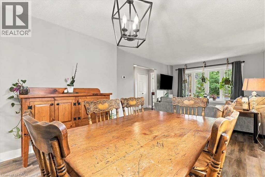 18 FOREST GLEN Court - 15