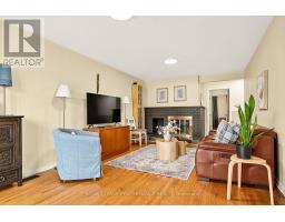 16 Woodmount Crescent, Ottawa, ON K2E5R1 Photo 11