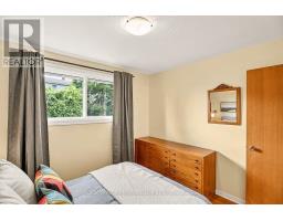16 Woodmount Crescent, Ottawa, ON K2E5R1 Photo 25