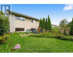 16 Woodmount Crescent, Ottawa, ON K2E5R1 Photo 38