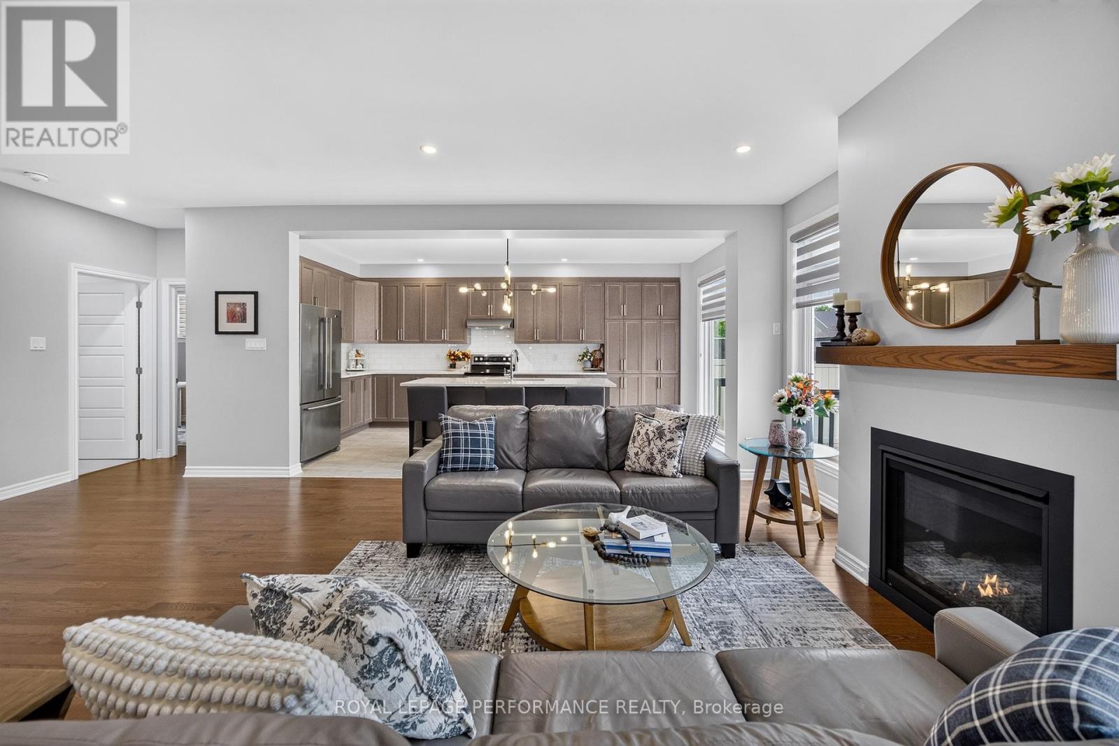 488 Famille Laporte Avenue