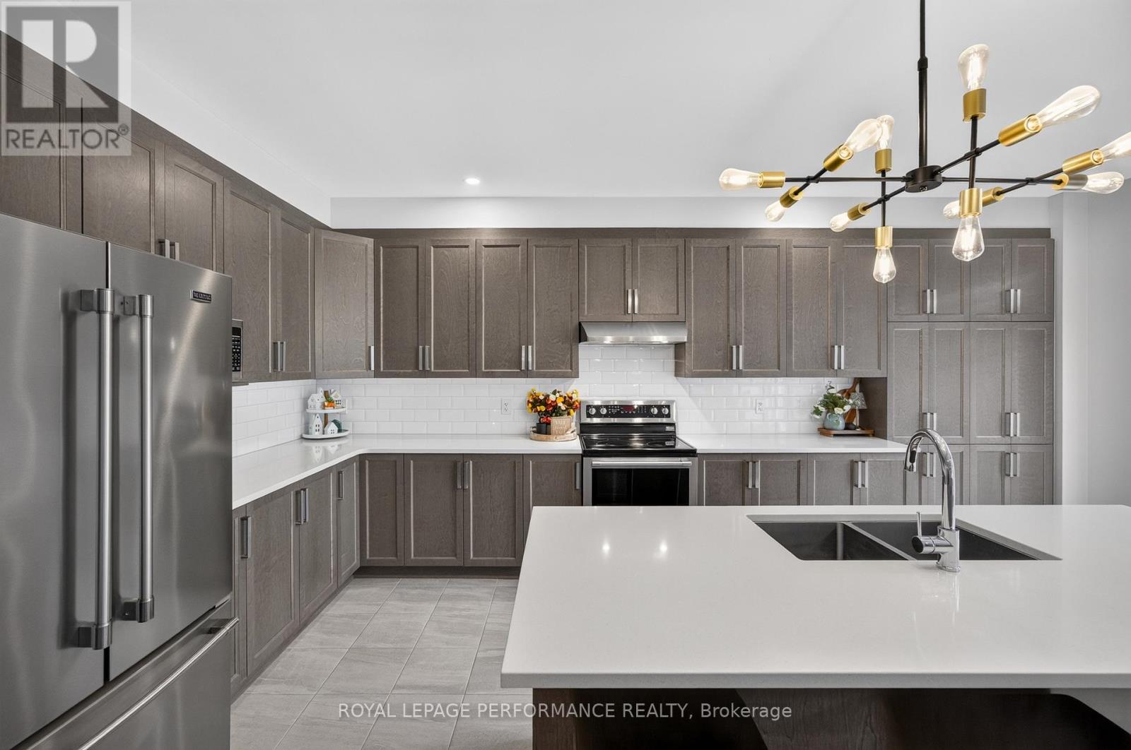 488 Famille Laporte Avenue