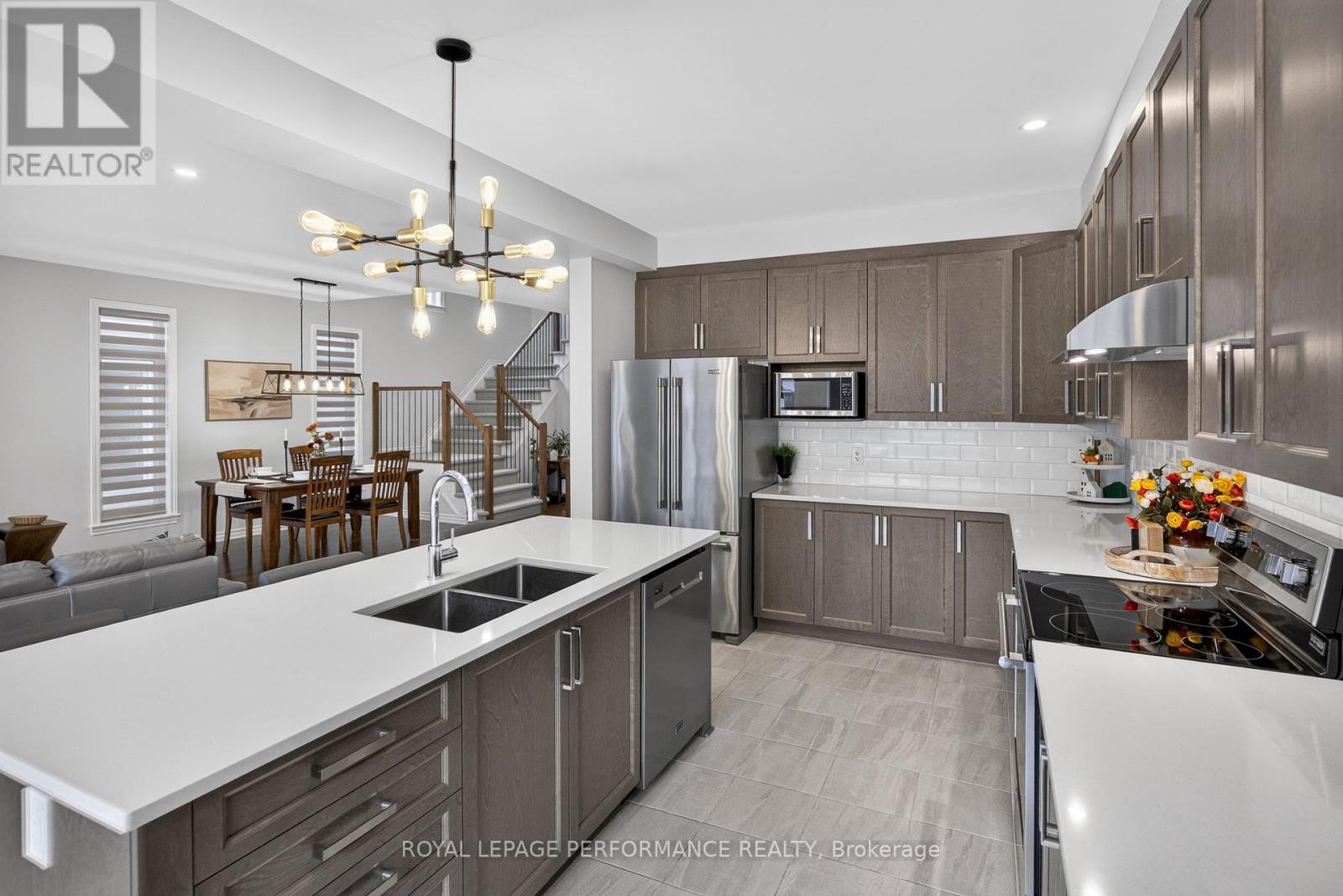 488 Famille Laporte Avenue