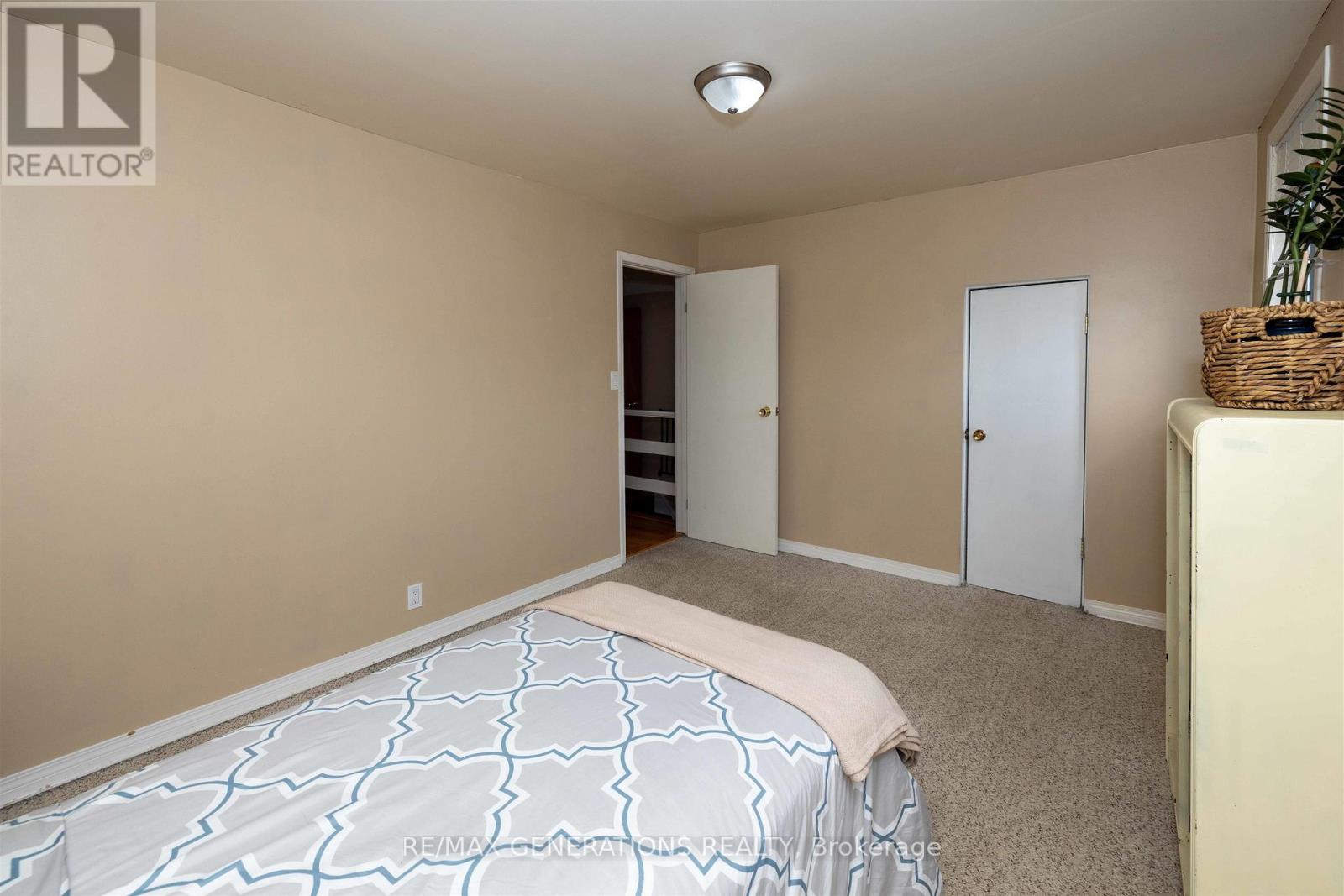 129 HERON STREET - 12