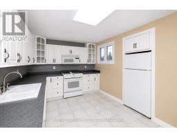 Living room - 129 Heron Street, Thunder Bay, ON P7C2M2 Photo 6