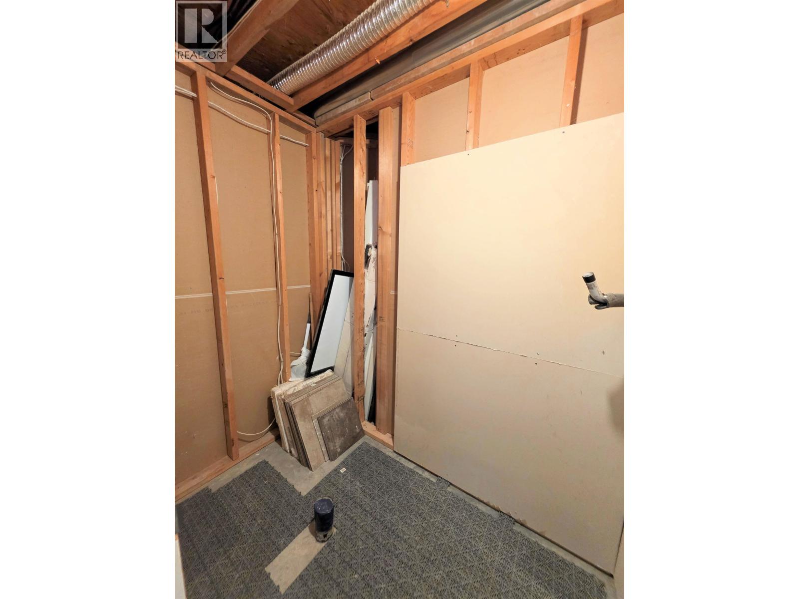 9122 REYNOLDS ROAD - 26