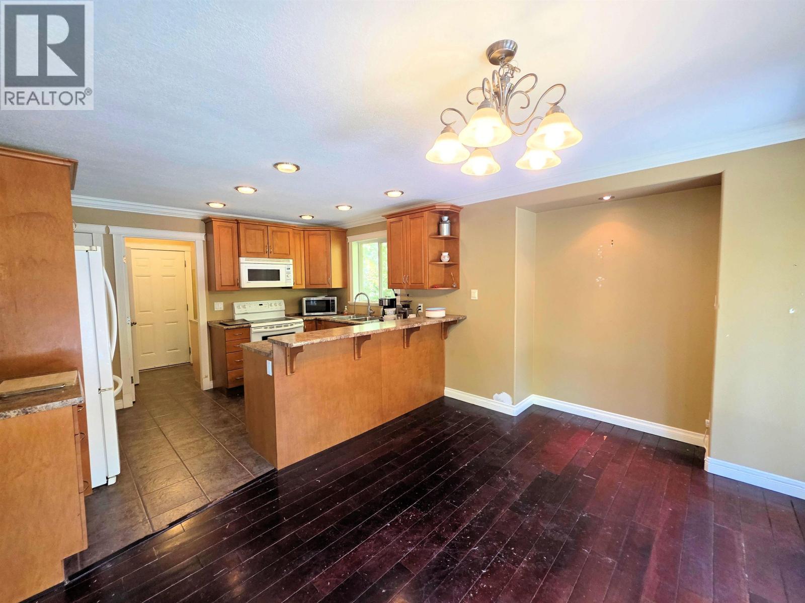 9122 REYNOLDS ROAD - Image 5