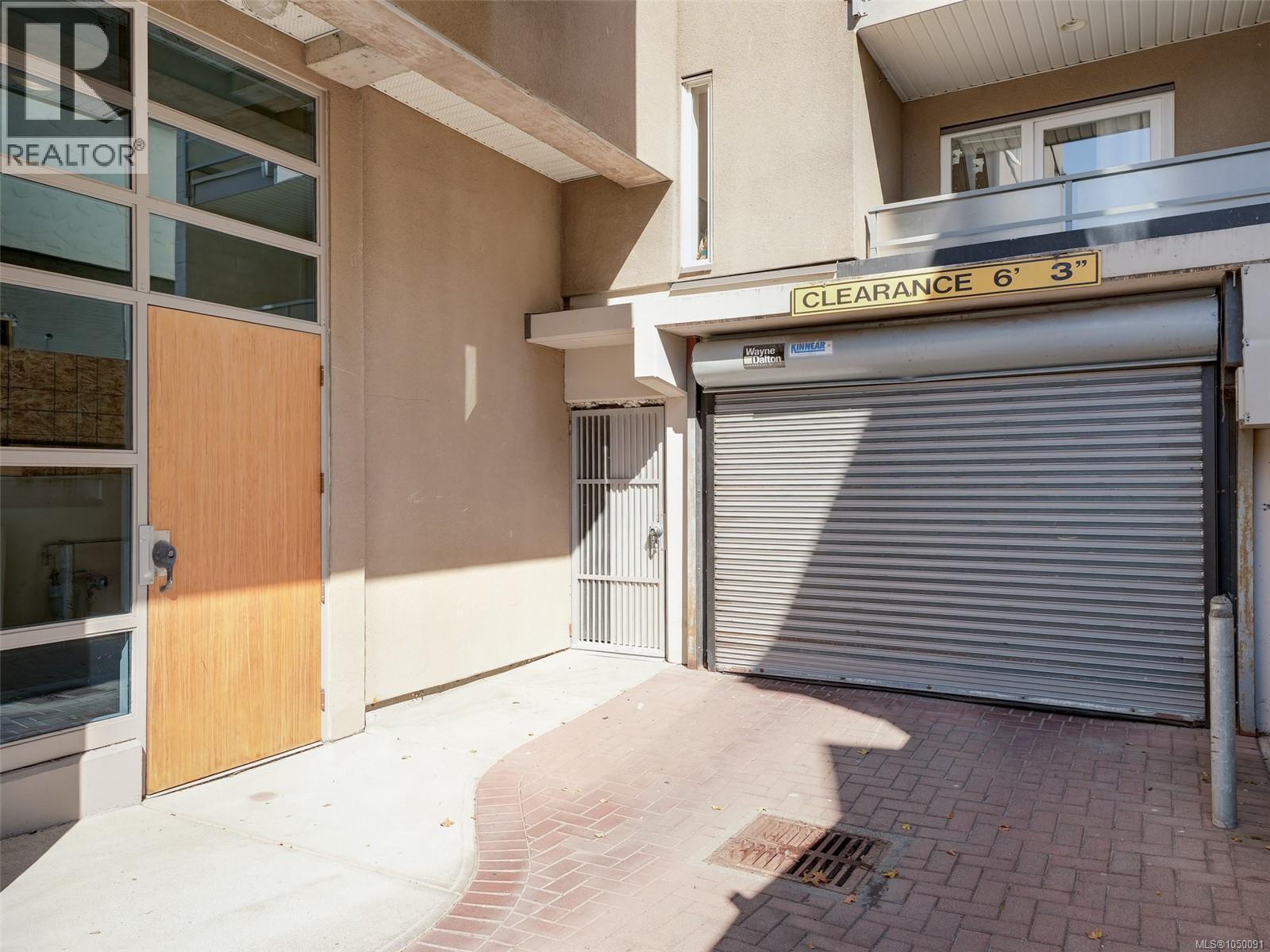 203 1022 Fort Street, Victoria