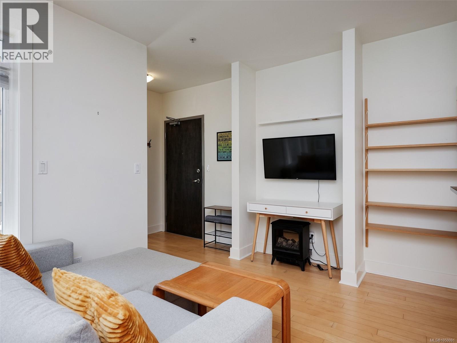 203 1022 Fort Street, Victoria