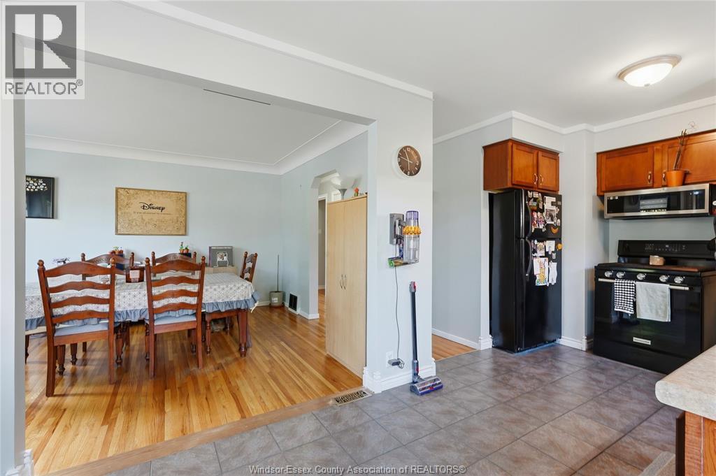 1449 REDWOOD AVENUE - Image 5