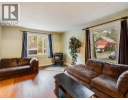 Living room - 1802 Perrier Road, Nelson, BC V1L6Y8 Photo 6