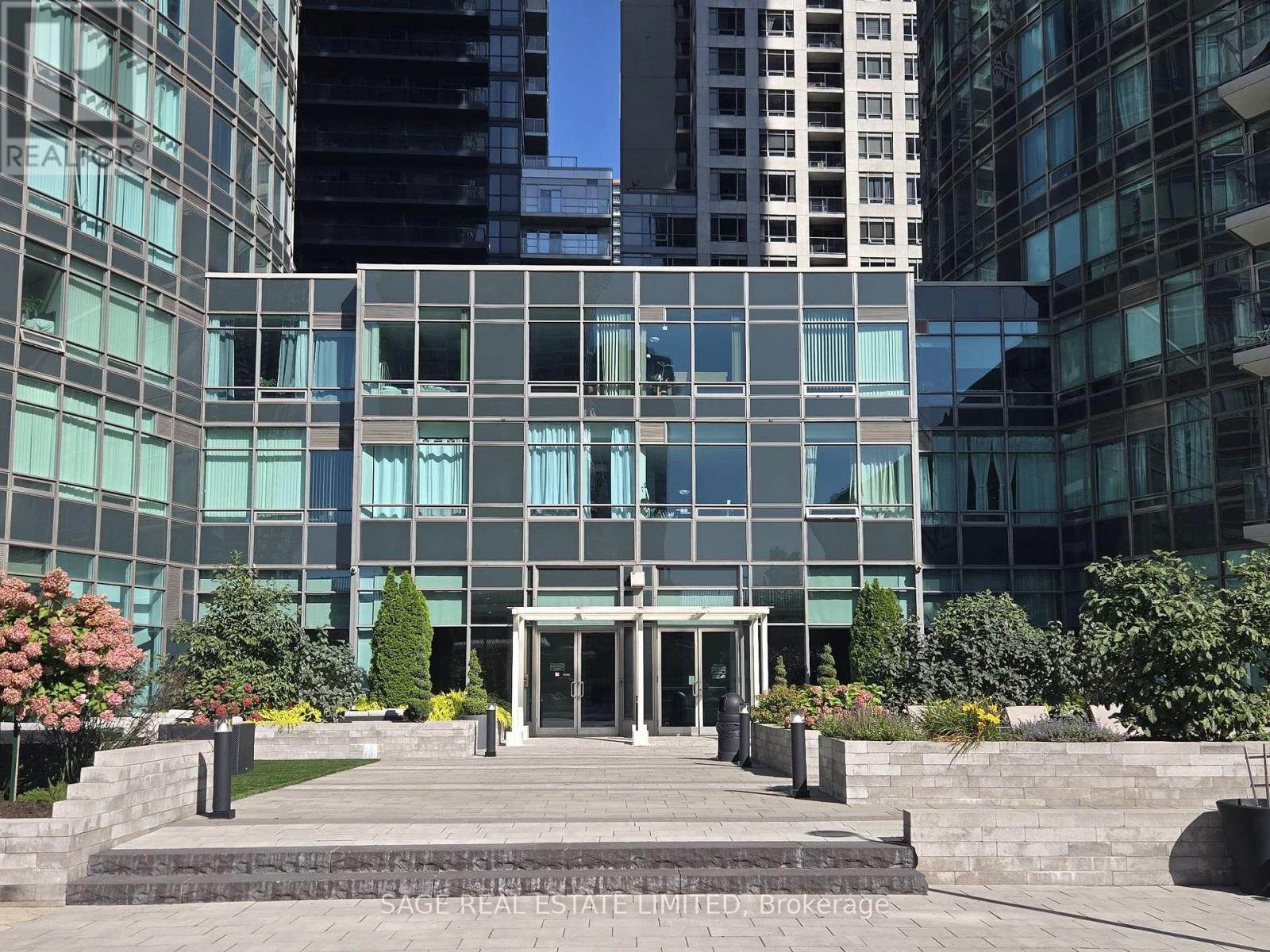 2109 - 361 FRONT STREET W