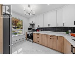 Bedroom 3 - 3 Bluewater Avenue, Toronto, ON M1N1K3 Photo 6