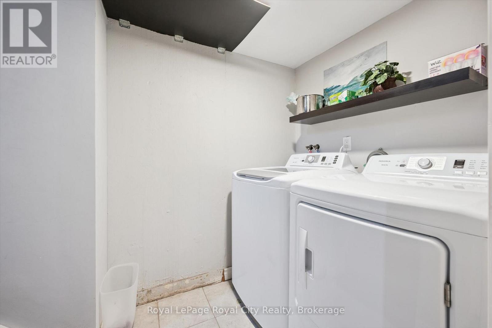29 MCILWRAITH CRESCENT - 23