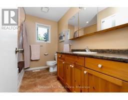 110 Laurie's Court, Blue Mountains, ON L9Y0L4 Photo 15