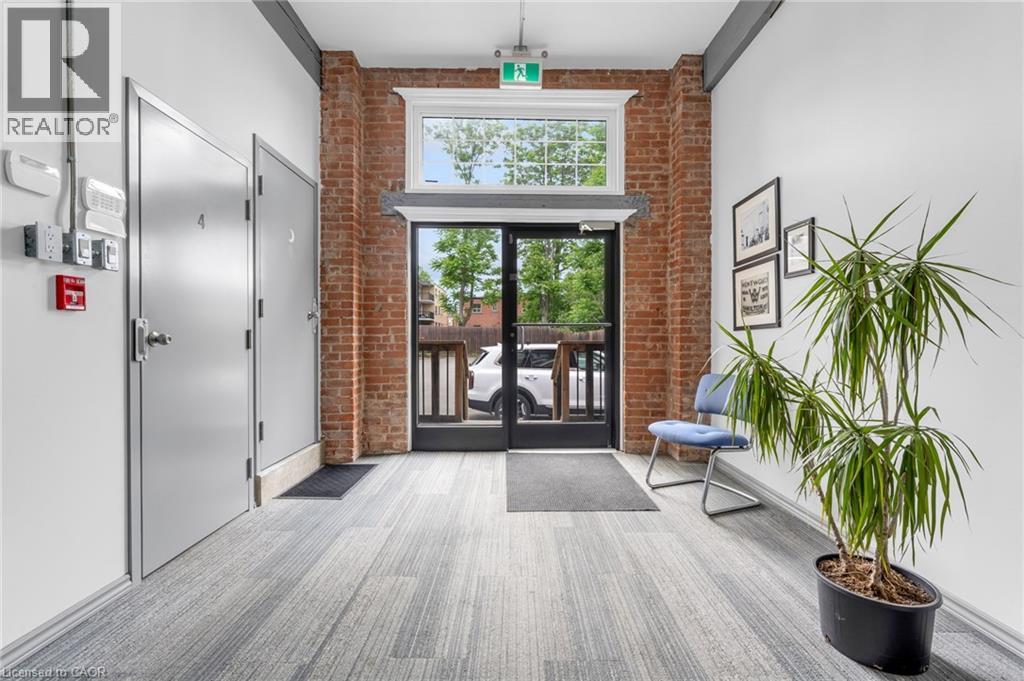 Property for lease at 16 MYRTLE Avenue Unit# 4