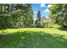 103 Spruce Street, Aurora, ON L4G3J6 Photo 12