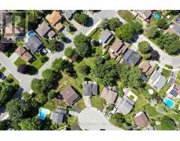 103 Spruce Street, Aurora, ON L4G3J6 Photo 9
