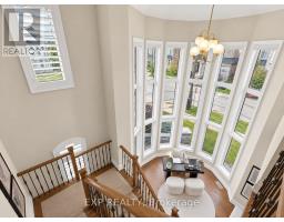34 Settlement Crescent, Richmond Hill, ON L4E1E4 Photo 14