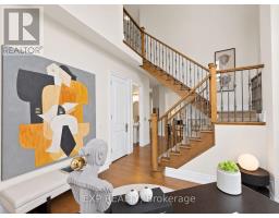 34 Settlement Crescent, Richmond Hill, ON L4E1E4 Photo 6