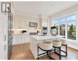 34 Settlement Crescent, Richmond Hill, ON L4E1E4 Photo 8