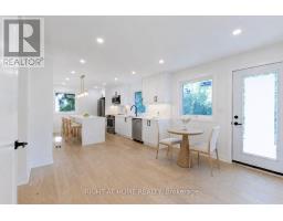 30 Morton Avenue, East Gwillimbury, ON L0G1V0 Photo 8