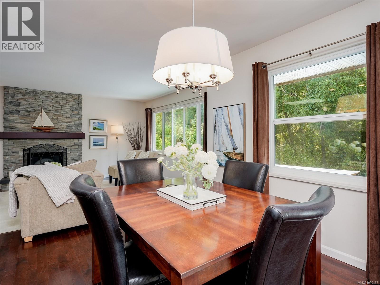 4290 Eastridge Cres - 7