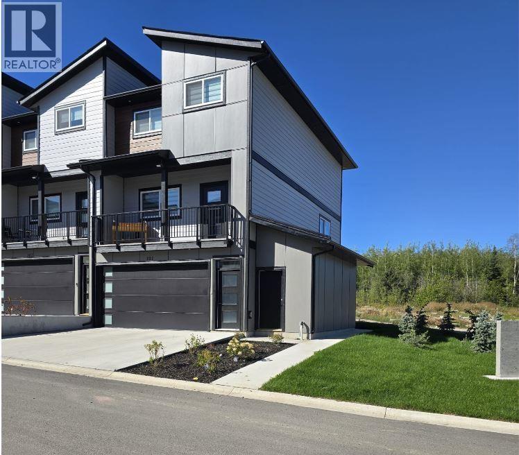 #101 2395 ROWE STREET - 1