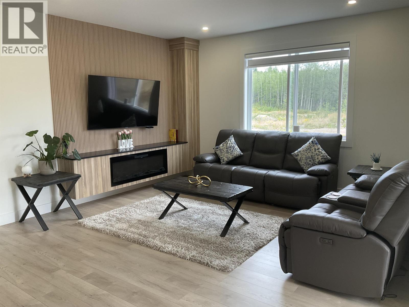 Primary bedroom of 101 2395 ROWE STREET · Prince George, BC