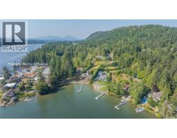 Living room - 4718/4720 Shell Beach Rd, Ladysmith, BC V9G1L7 Photo 9