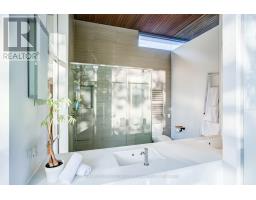 28 Beaucourt Road, Toronto, ON M8Y3G2 Photo 24