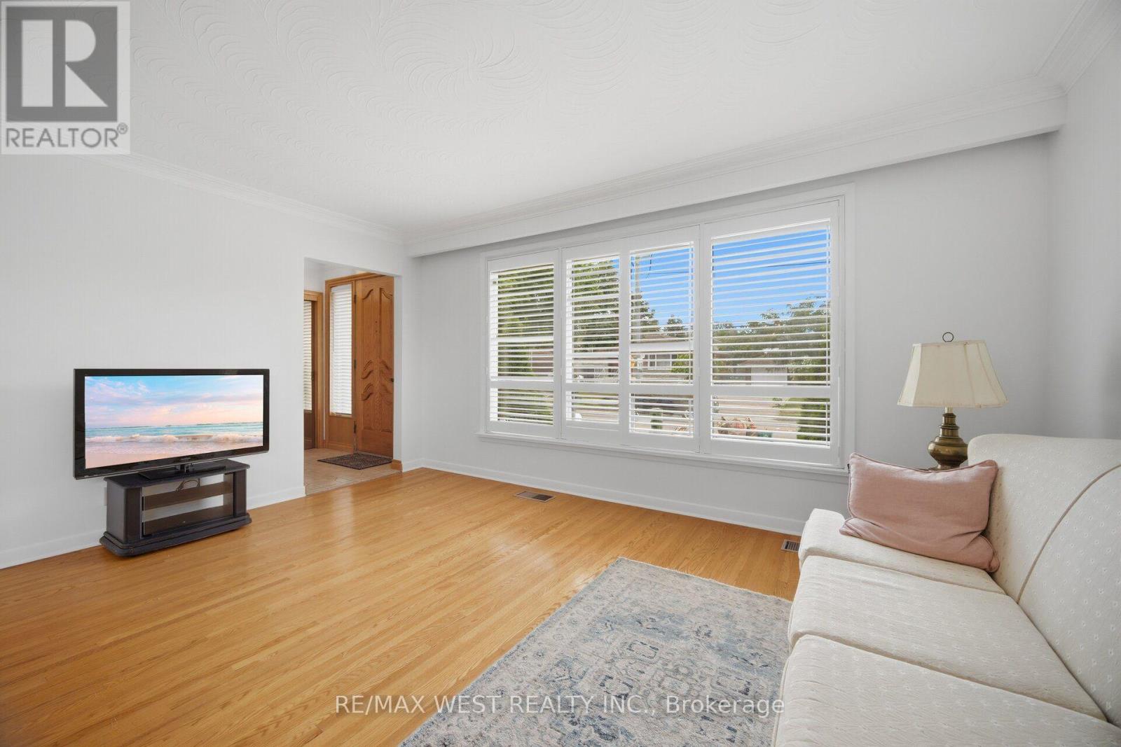 Photo of 89 WENDELL AVENUE
