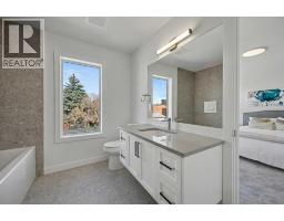 753 Centre Avenue Ne, Calgary, AB T2E4B6 Photo 18