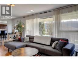 Primary Bedroom - 9811 Venables Drive, Vernon, BC V1B2K1 Photo 8