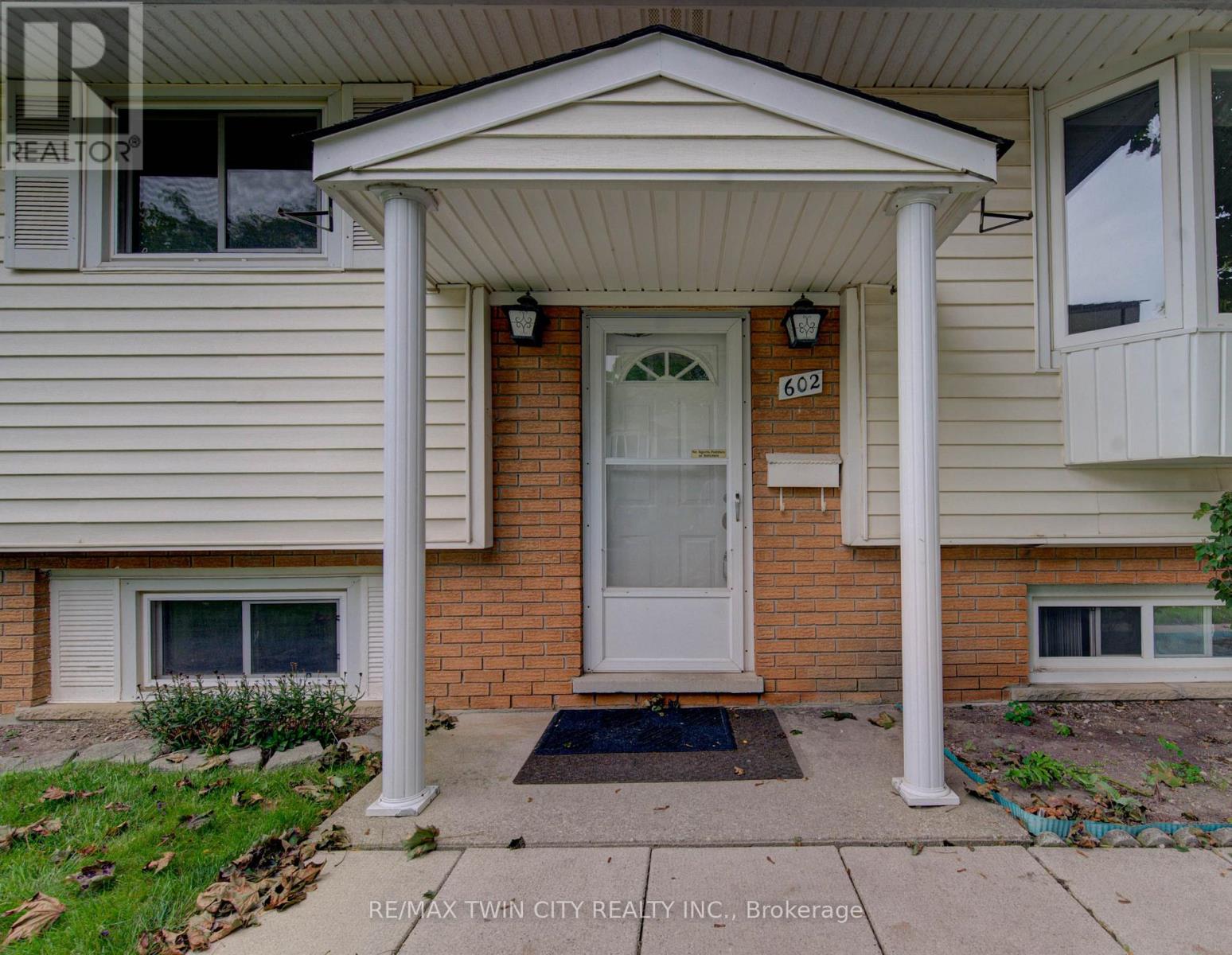 602 HIGHPOINT AVENUE - Image 4