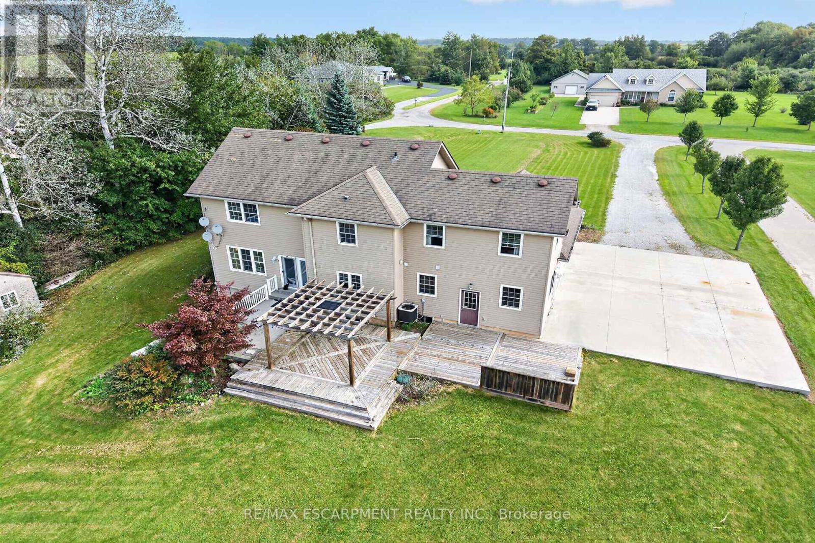 55 MONTURE STREET N - 46