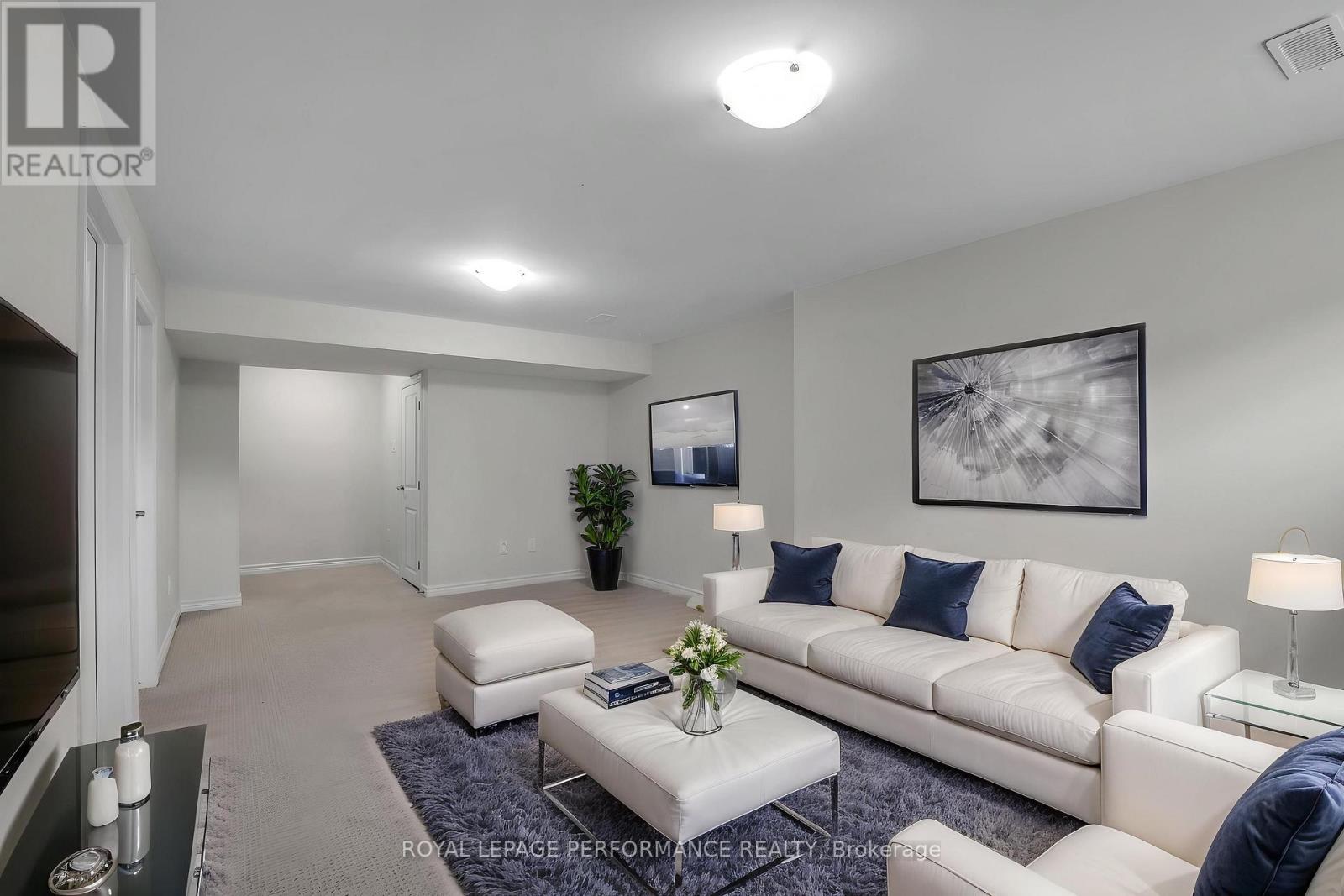 108 WABIKON CRESCENT - 45