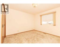 262 Fairway Drive, Coaldale, AB T1M1H3 Photo 16